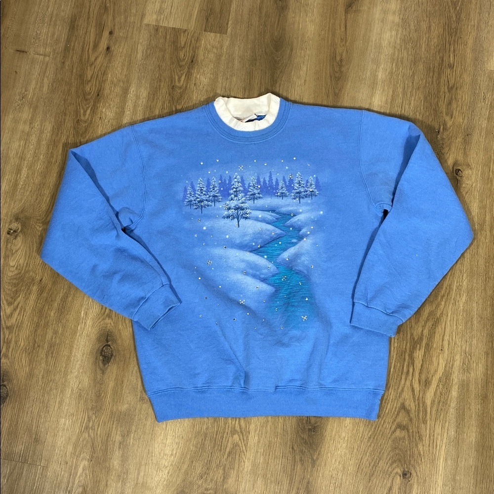 Vintage Morning Sun Women’s Blue Winter Scene Sweatshirt